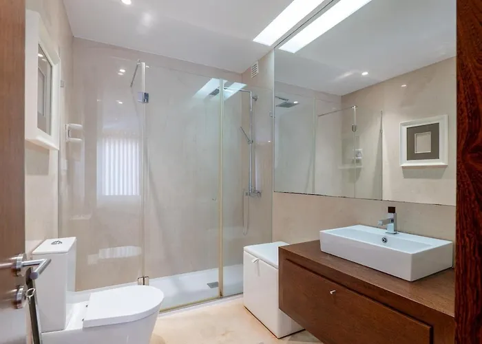 The Povoa * ポボア・デ・バルジン