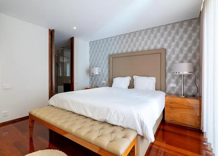 The Povoa * ポボア・デ・バルジン